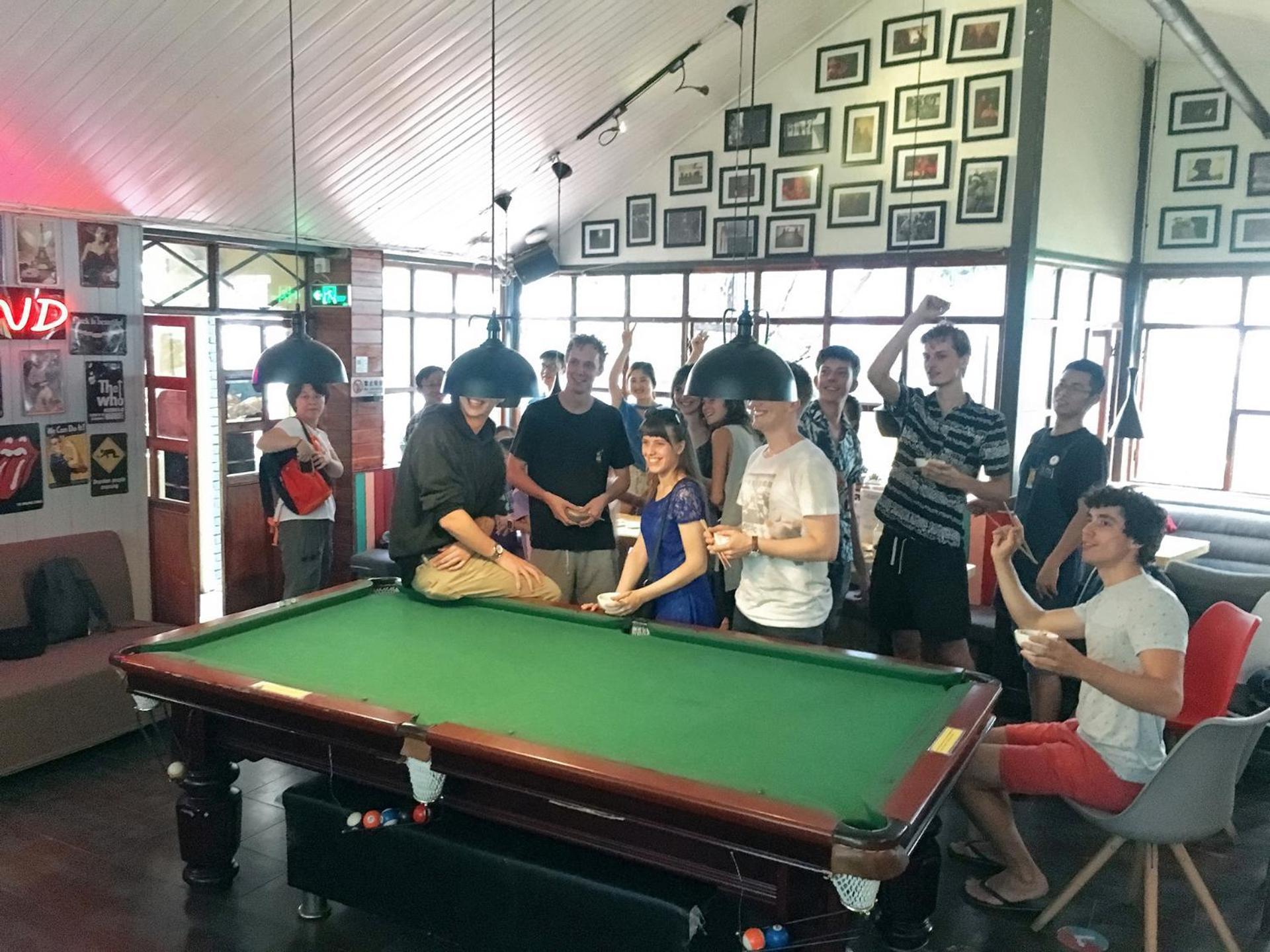 Kunming Upland International Youth Hostel Near The City Center ,2 Mins Walk To The Subway, 2 Mins Walk To The Green Lake, Close To Yuan Tong Temple, Old Street, Yunnan University, Convenient Payment And Visa Cards Are Accepted Kültér fotó