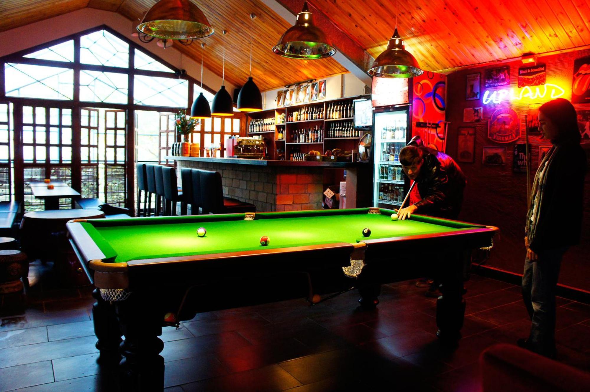 Kunming Upland International Youth Hostel Near The City Center ,2 Mins Walk To The Subway, 2 Mins Walk To The Green Lake, Close To Yuan Tong Temple, Old Street, Yunnan University, Convenient Payment And Visa Cards Are Accepted Kültér fotó